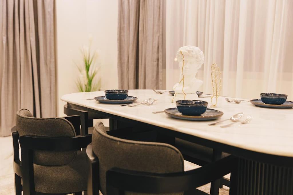 Signature Breezy Modern Cairo