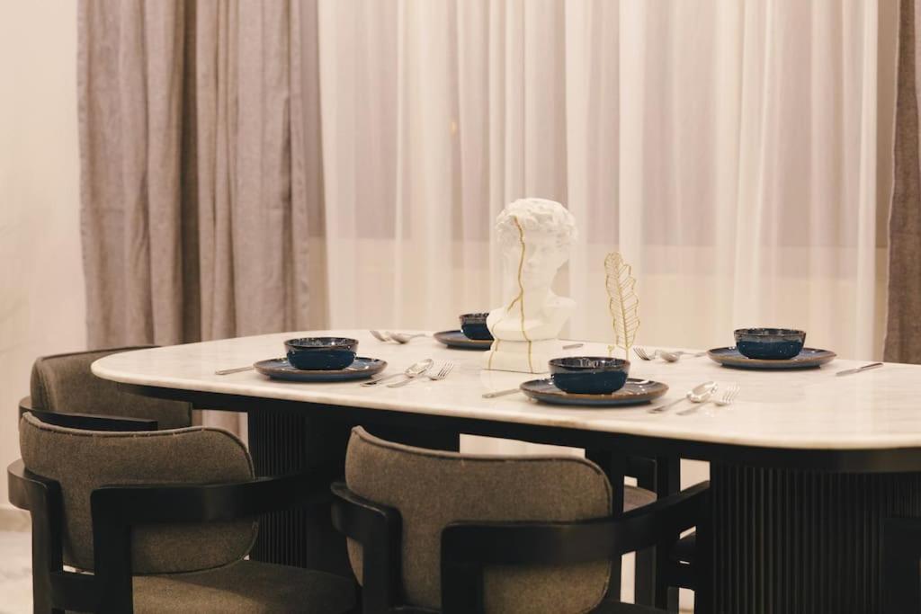 Apartment Signature Breezy Modern Cairo